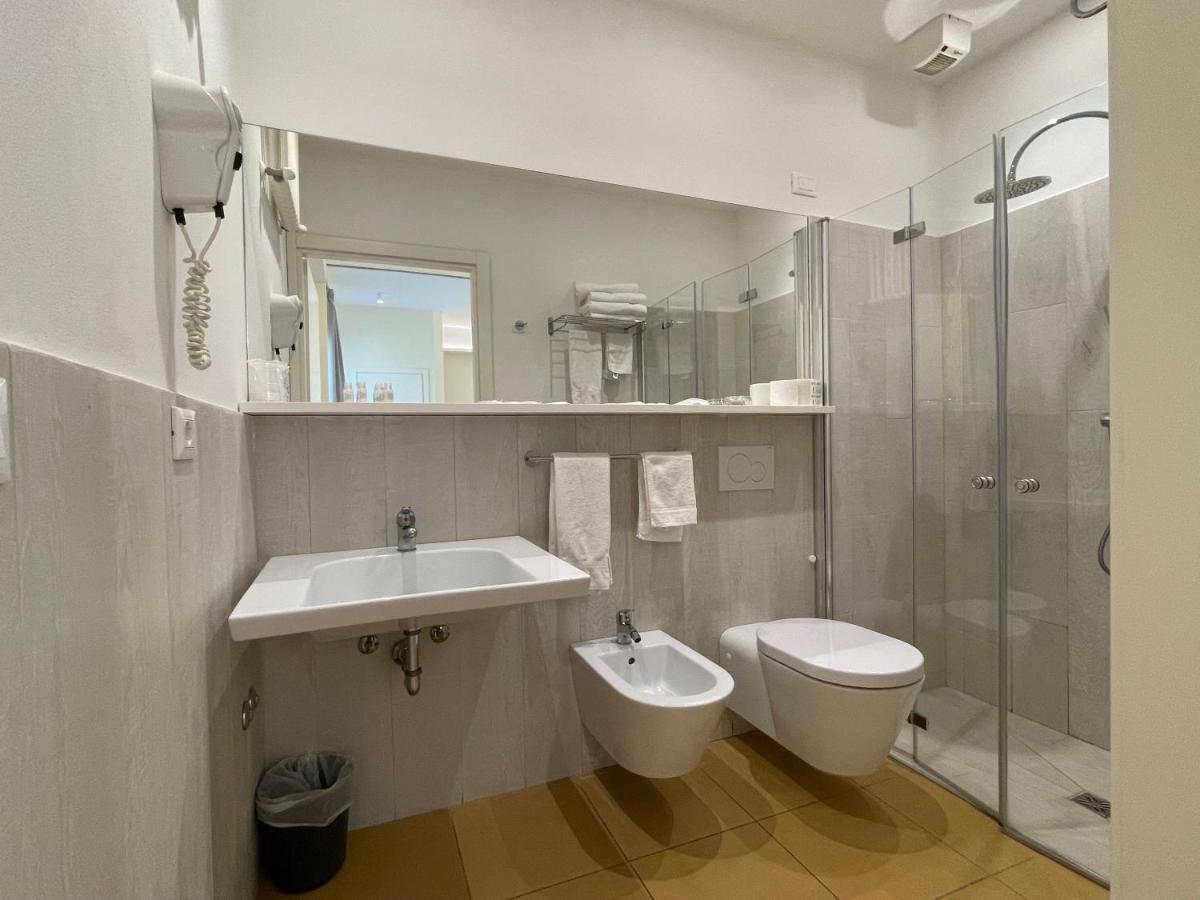 Hotel City Rimini Bagian luar foto