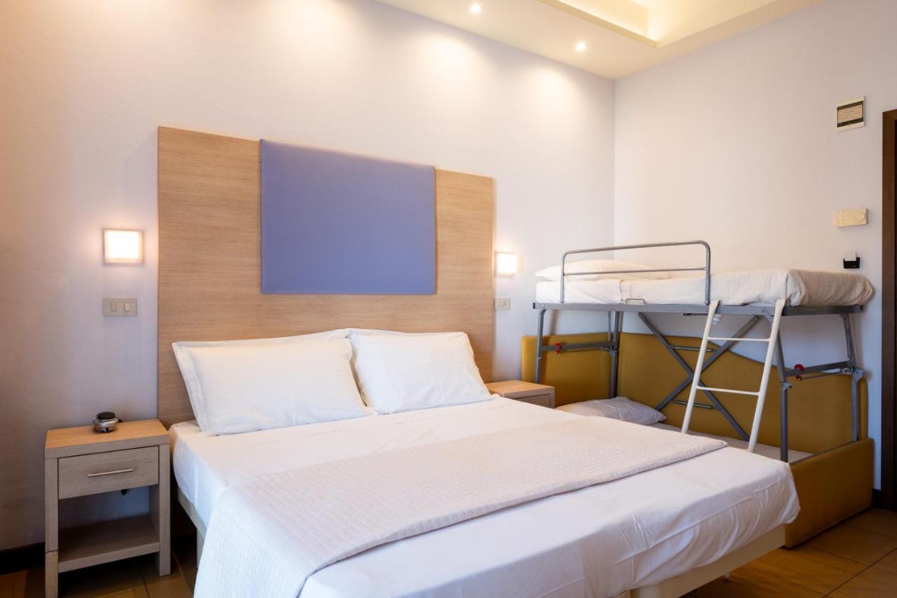 Hotel City Rimini Bagian luar foto