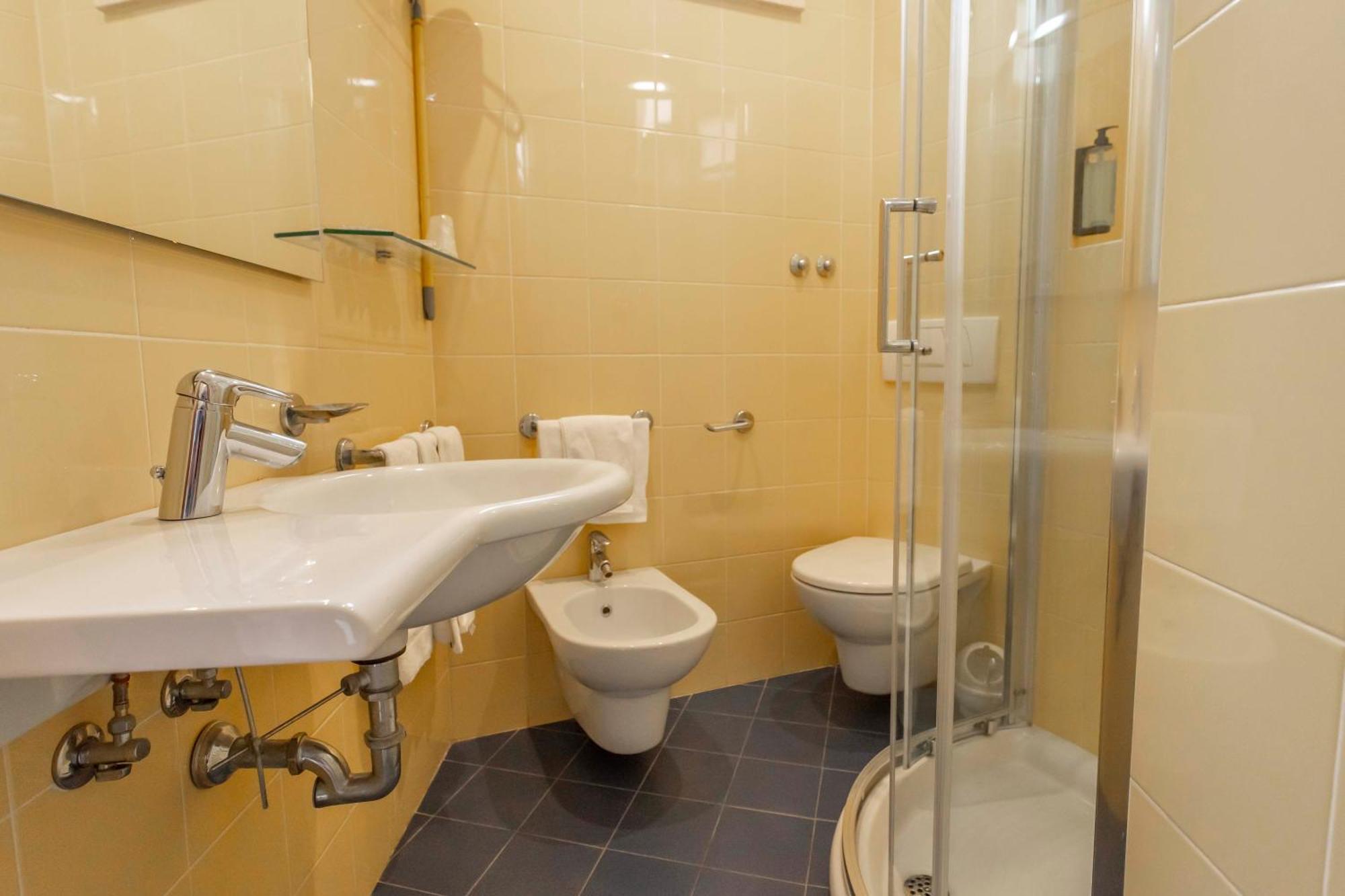 Hotel City Rimini Bagian luar foto