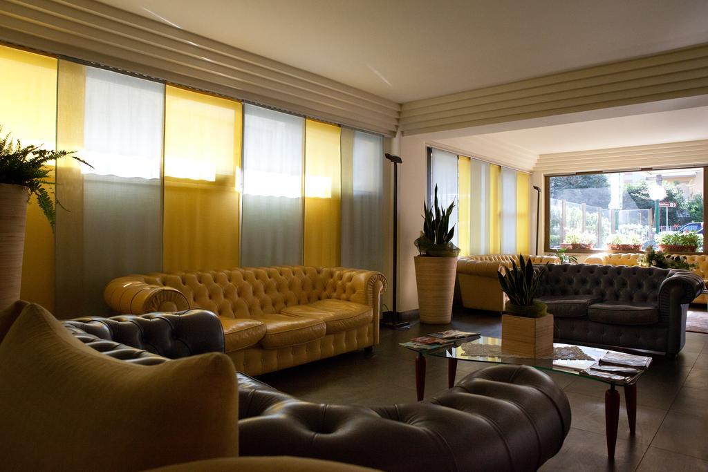 Hotel City Rimini Bagian luar foto
