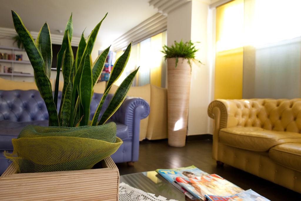 Hotel City Rimini Bagian luar foto