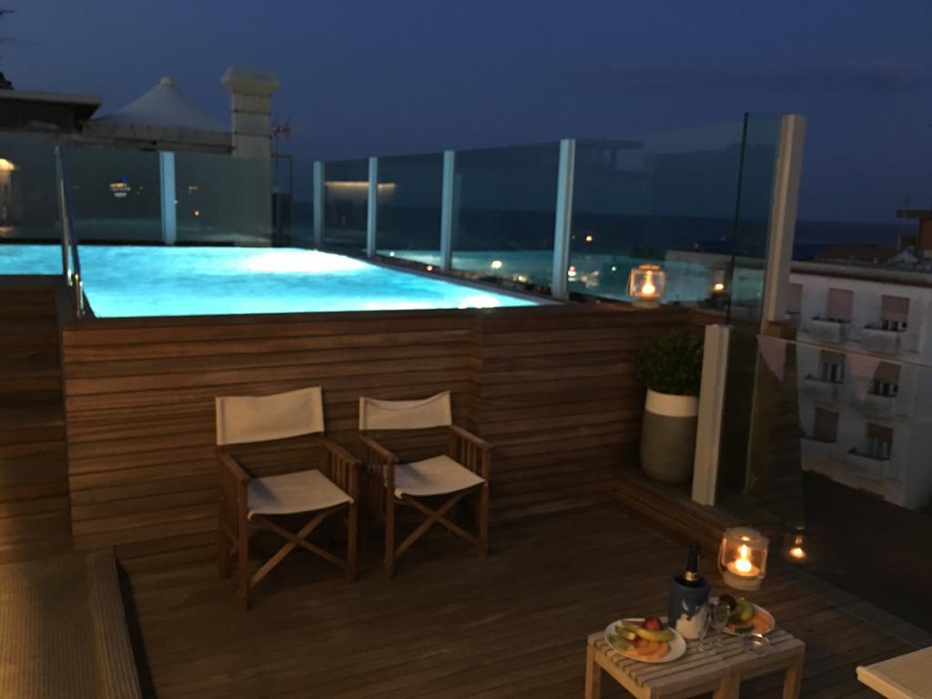 Hotel City Rimini Bagian luar foto