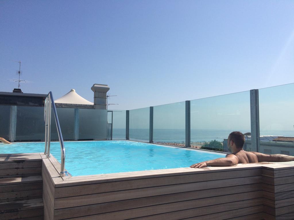 Hotel City Rimini Bagian luar foto